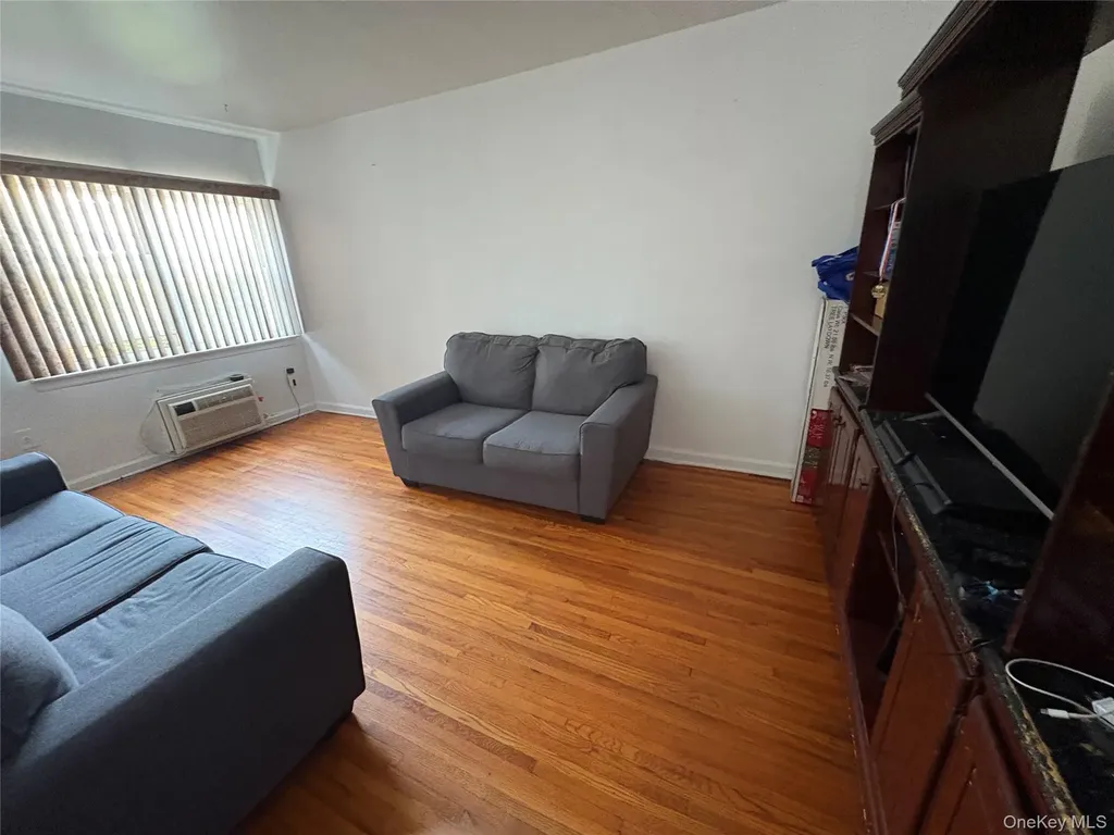 3485 Mickle Avenue Bronx NY 10469