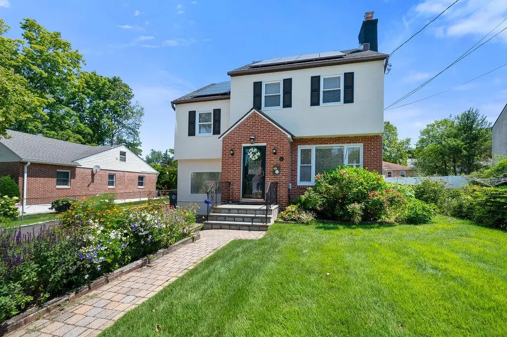 82 Linden Avenue Pelham NY 10803