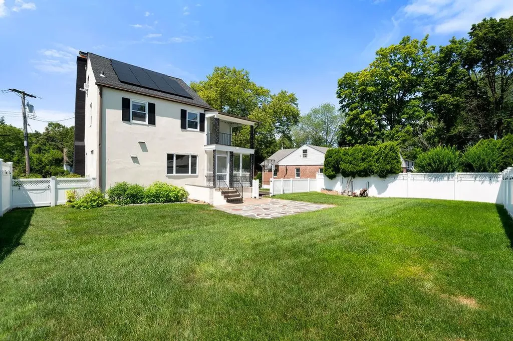 82 Linden Avenue Pelham NY 10803