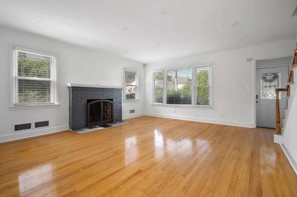 82 Linden Avenue Pelham NY 10803