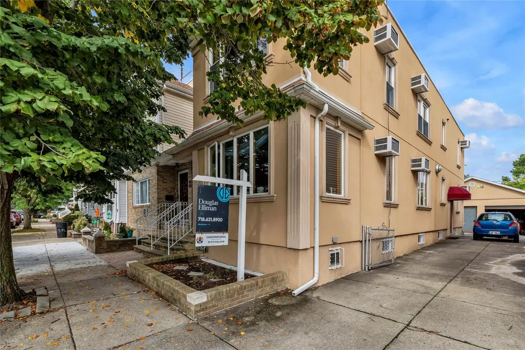 7971 77th Road Glendale NY 11385