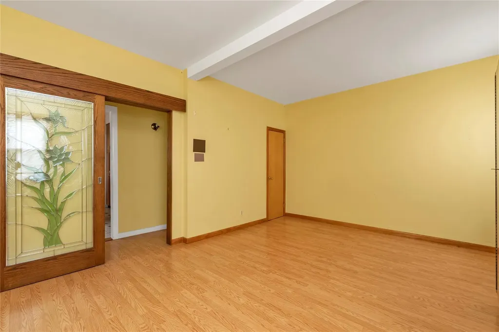 7971 77th Road Glendale NY 11385