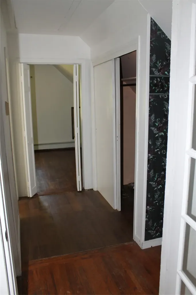11 Roberts Road Shirley NY 11967