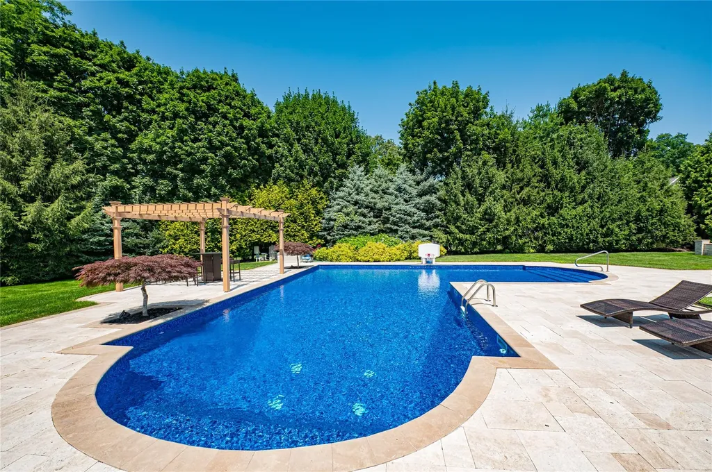 3 Ashleigh Drive Saint James NY 11780