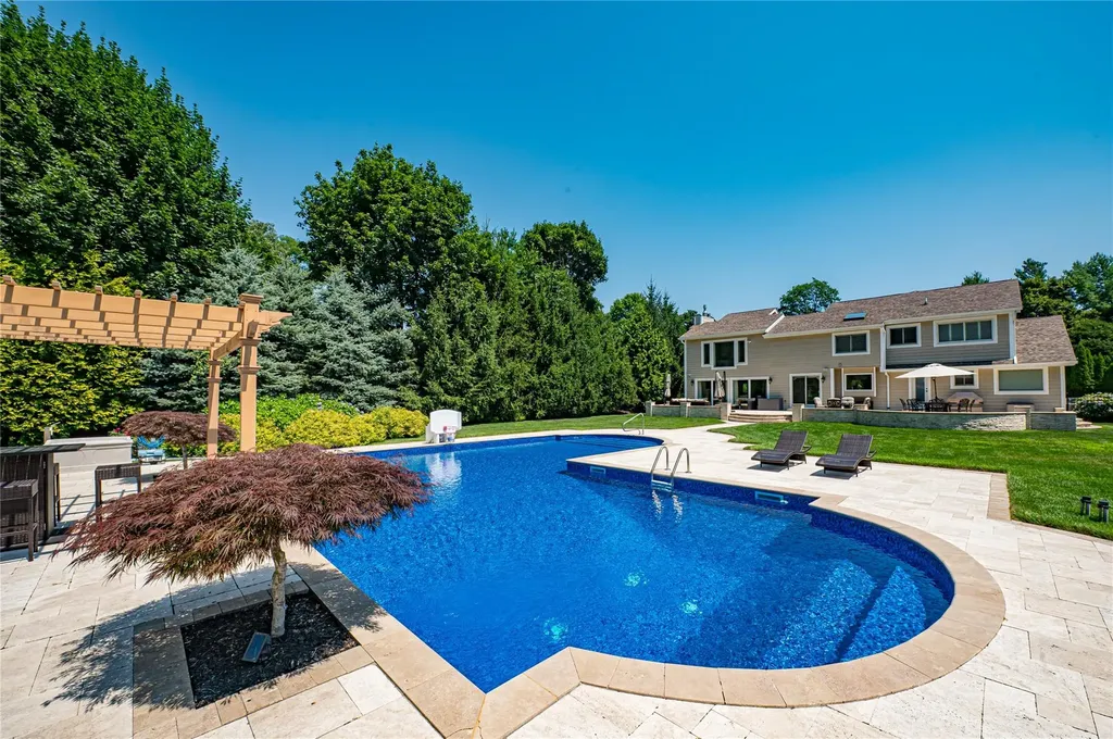 3 Ashleigh Drive Saint James NY 11780