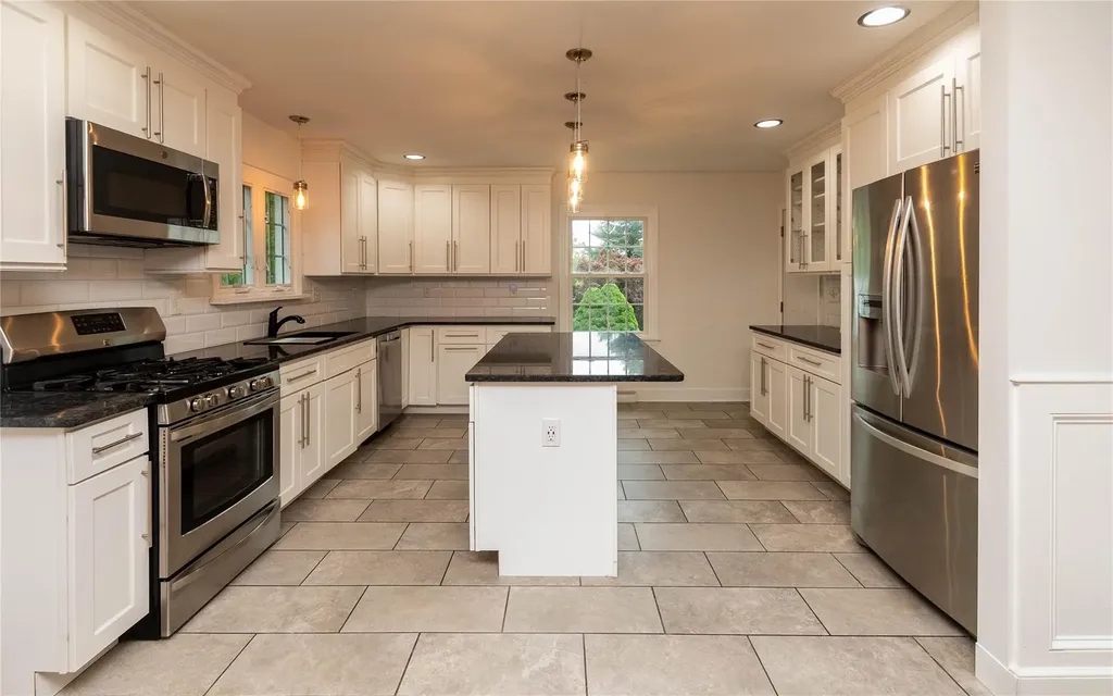 37 Clover Hill Drive Poughkeepsie NY 12603
