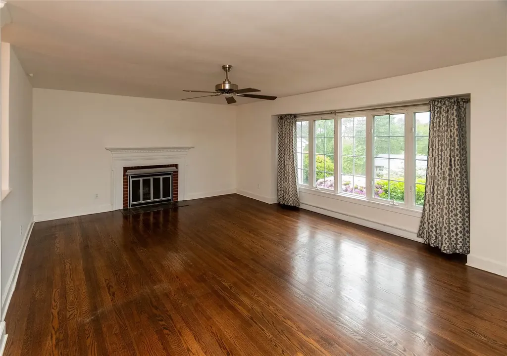 37 Clover Hill Drive Poughkeepsie NY 12603
