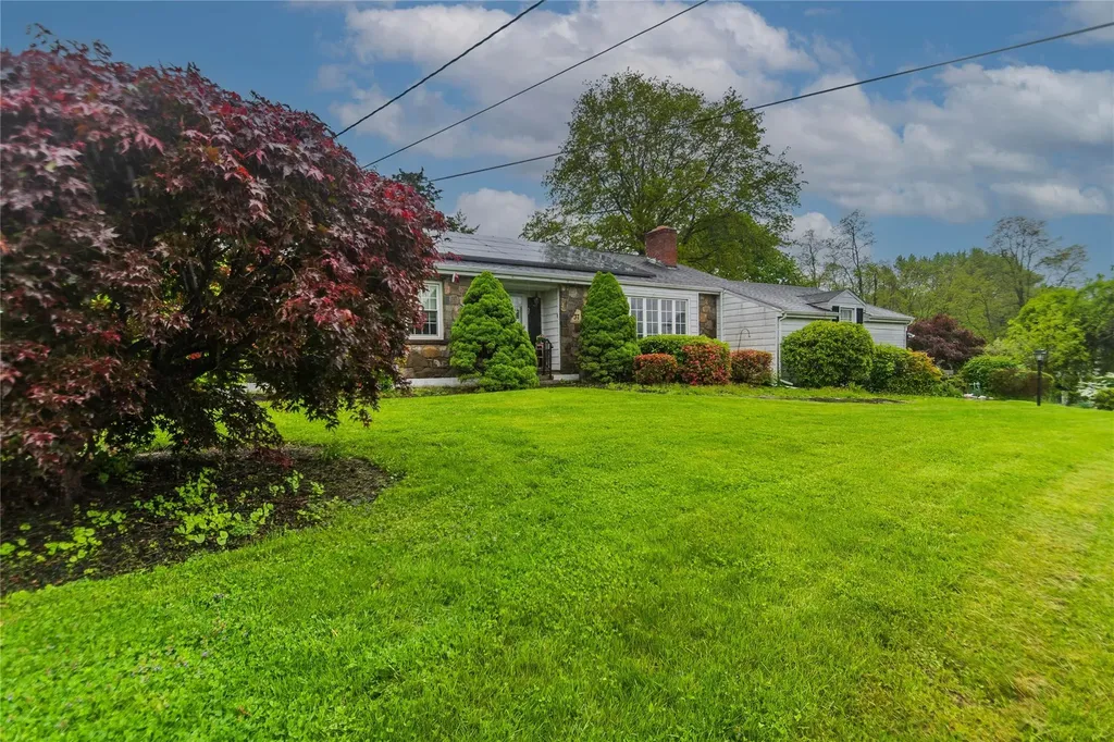 37 Clover Hill Drive Poughkeepsie NY 12603