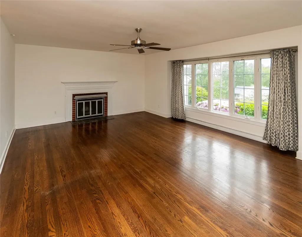 37 Clover Hill Drive Poughkeepsie NY 12603