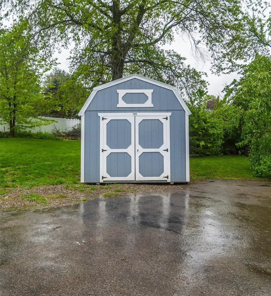 37 Clover Hill Drive Poughkeepsie NY 12603