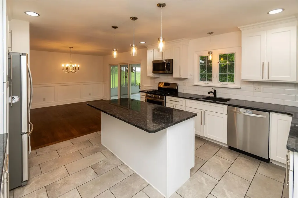 37 Clover Hill Drive Poughkeepsie NY 12603