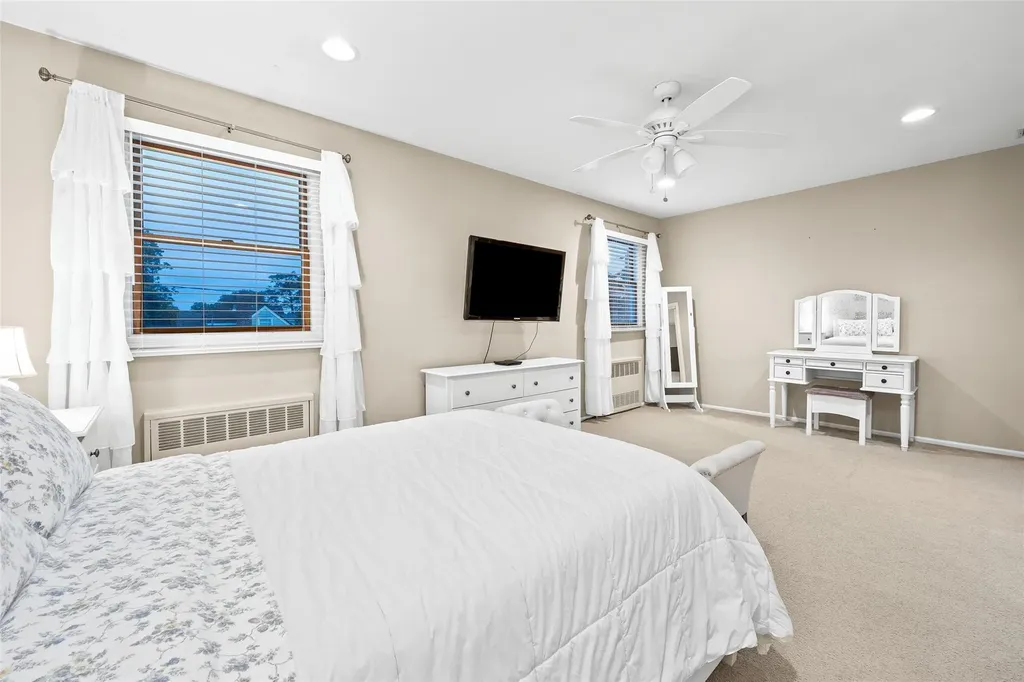 3067 Johnson Place Wantagh NY 11793