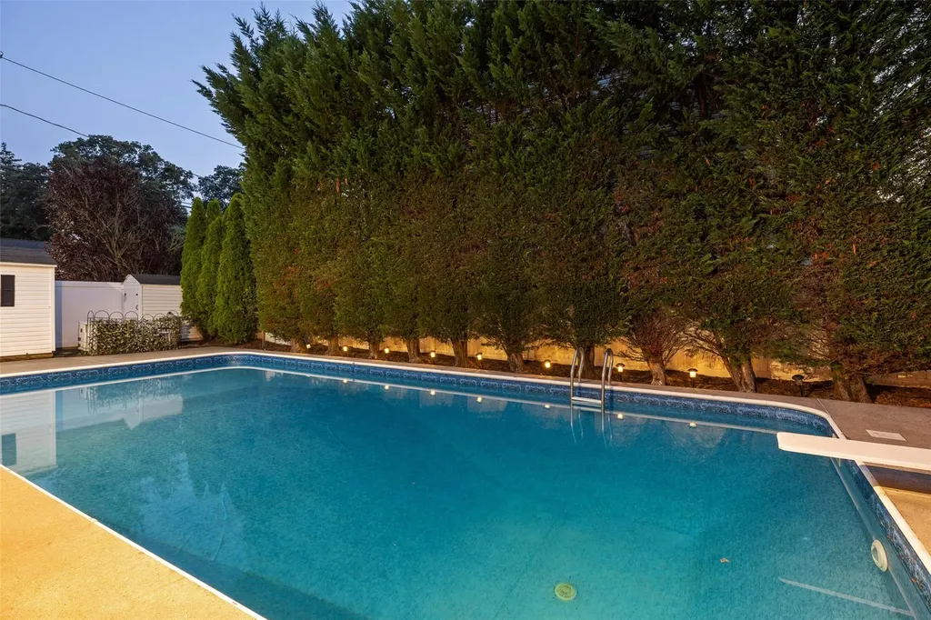 3067 Johnson Place Wantagh NY 11793