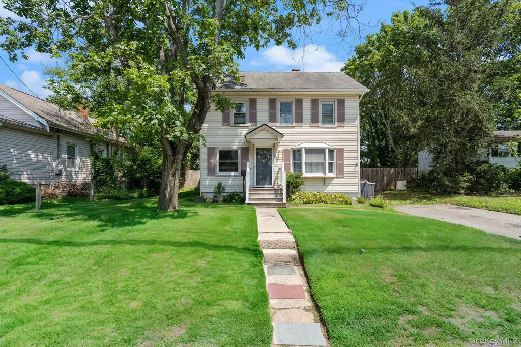 15 Bridge Avenue Patchogue NY 11772