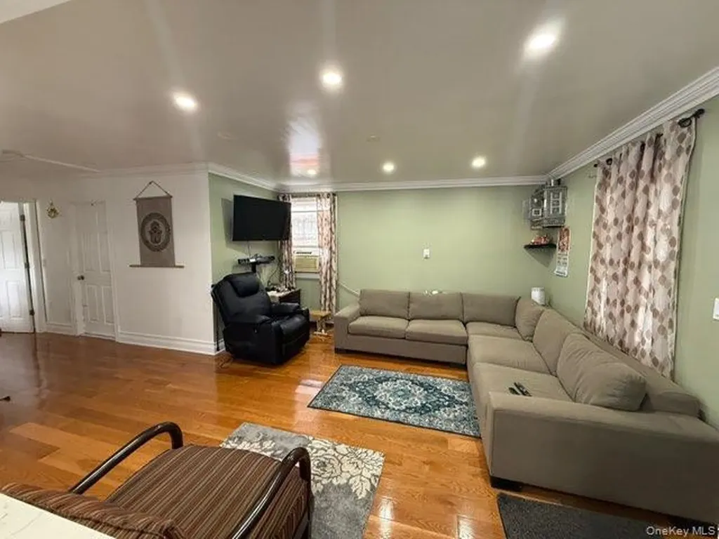 80 Biltmore Avenue Elmont NY 11003