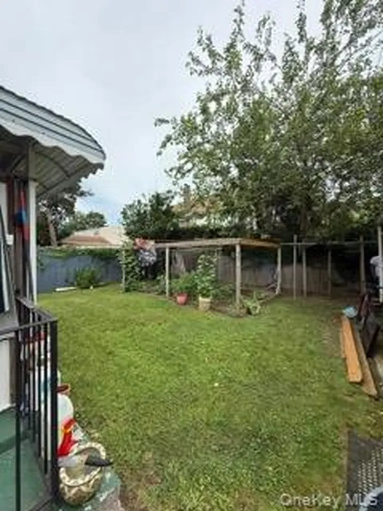 80 Biltmore Avenue Elmont NY 11003