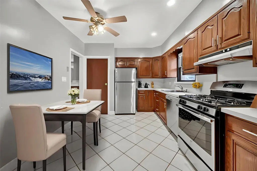 120 S Broadway Tarrytown NY 10591