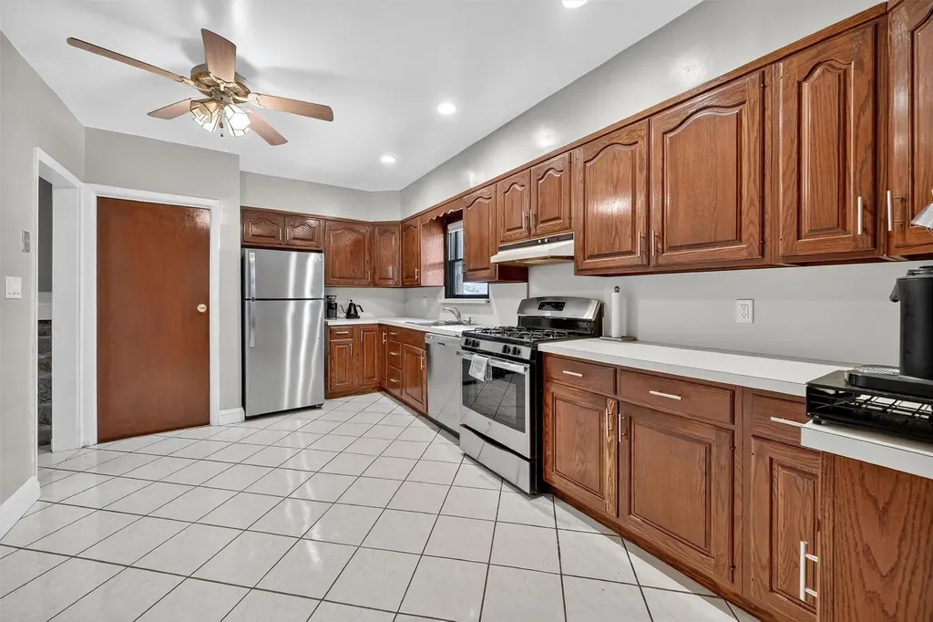 120 S Broadway Tarrytown NY 10591