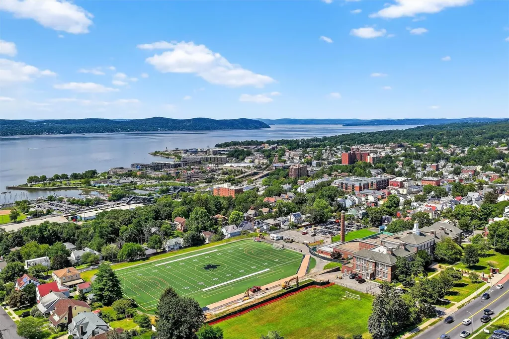 120 S Broadway Tarrytown NY 10591