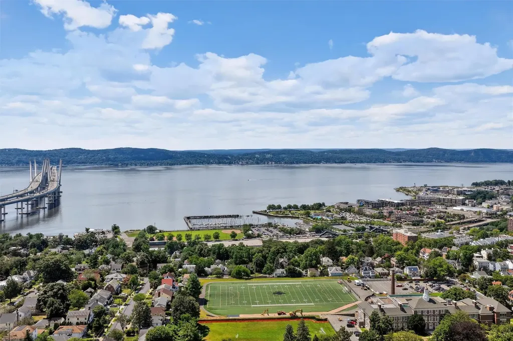 120 S Broadway Tarrytown NY 10591