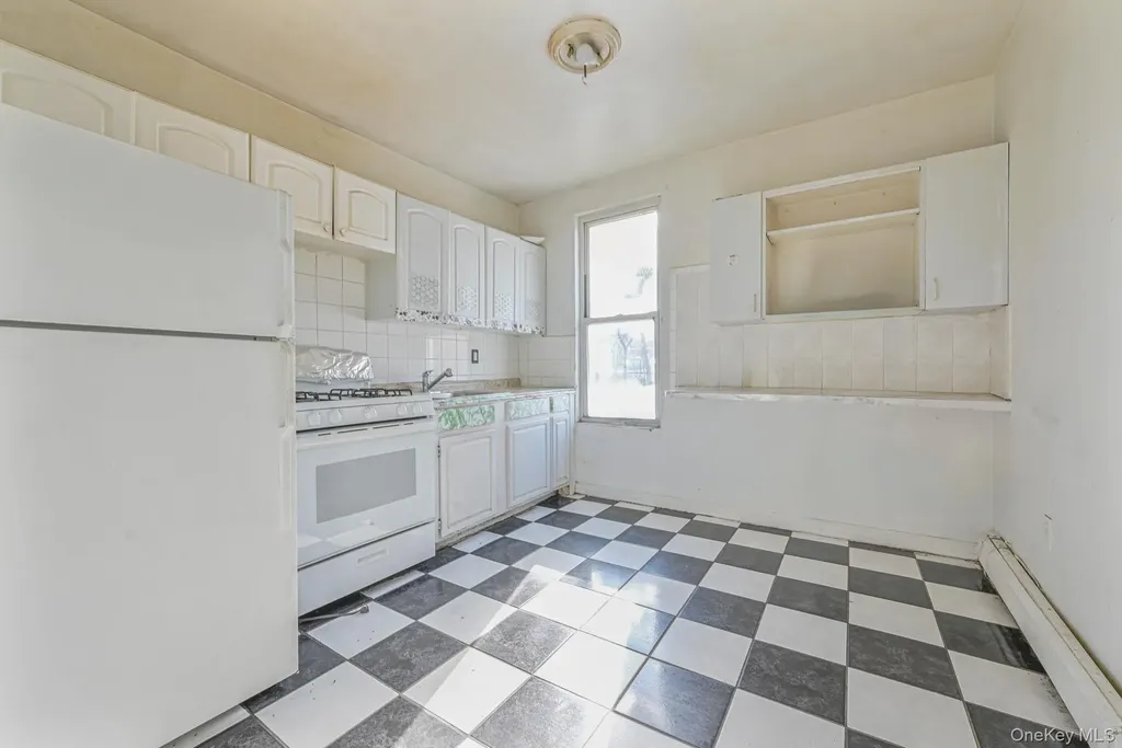 1216 30th Drive Astoria NY 11102
