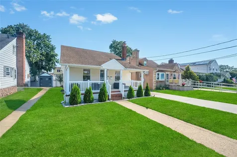 728 Grand Terrace Avenue Baldwin NY 11510