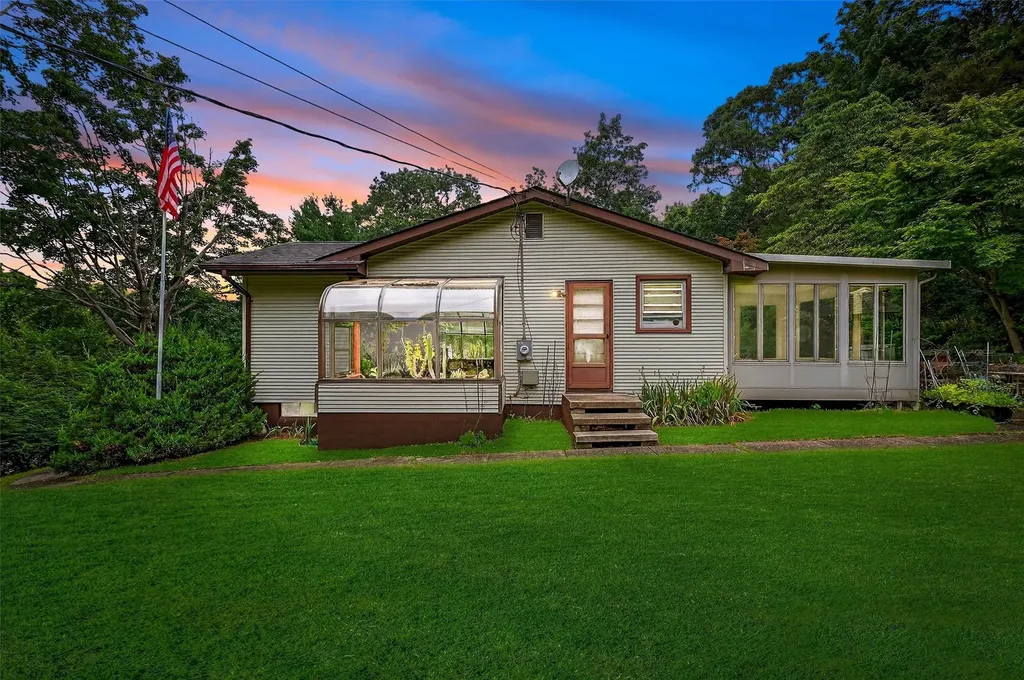 118 Barrett Hill Road Carmel NY 10512