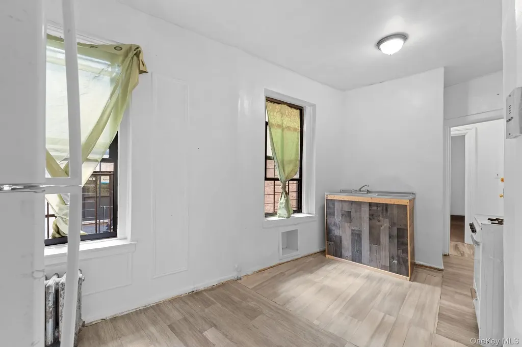 941 Jerome Avenue Bronx NY 10452