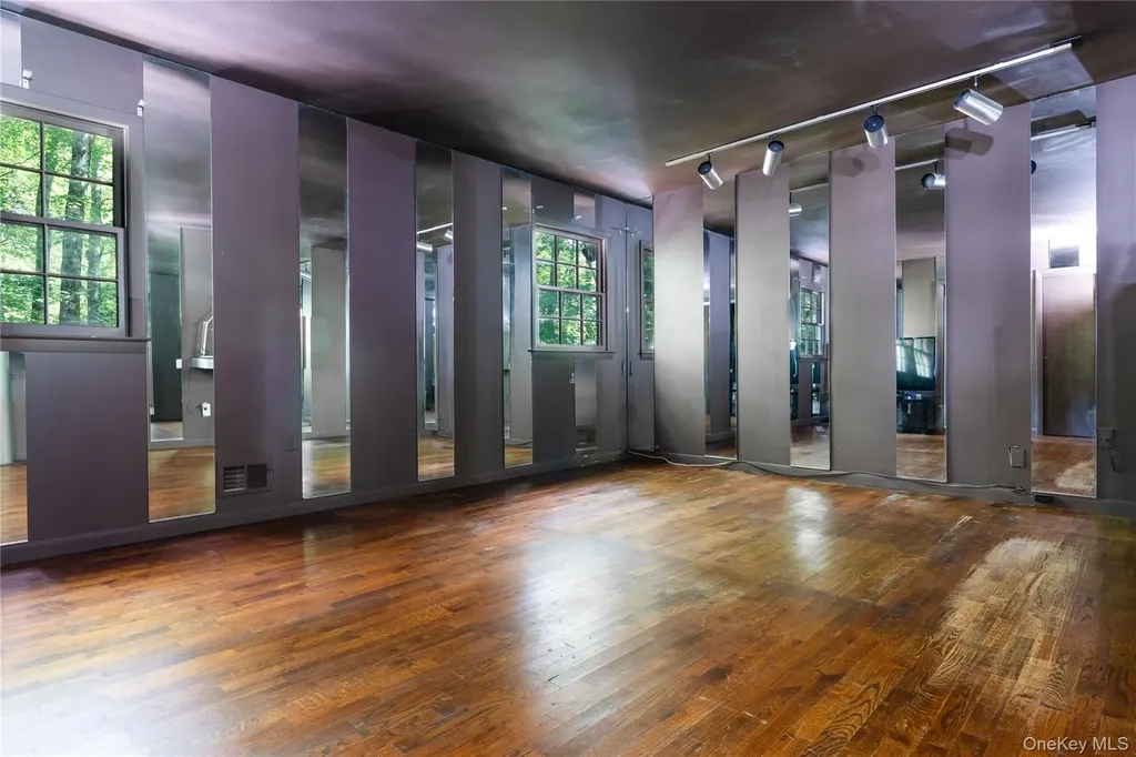 23 Rolling Way New City NY 10956