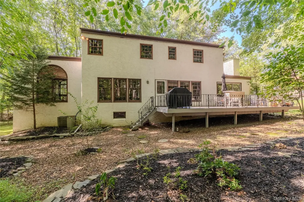 23 Rolling Way New City NY 10956