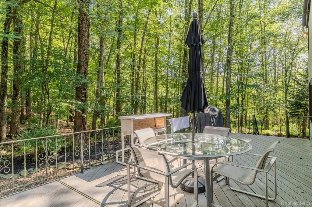 23 Rolling Way New City NY 10956
