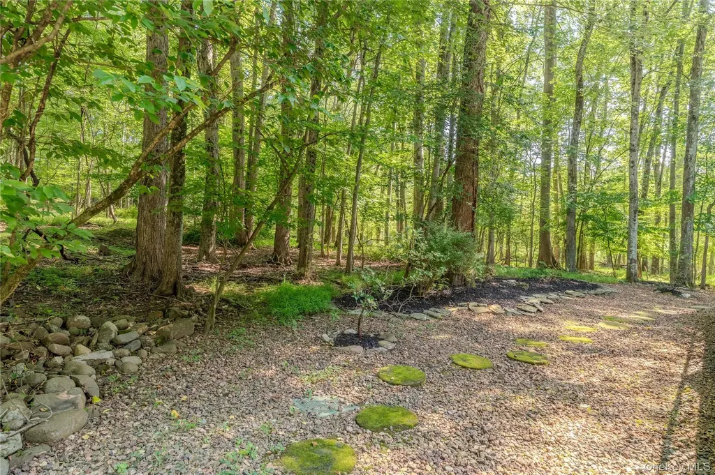 23 Rolling Way New City NY 10956