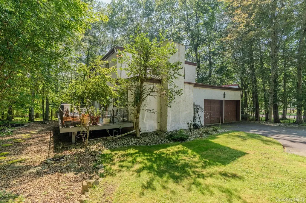 23 Rolling Way New City NY 10956