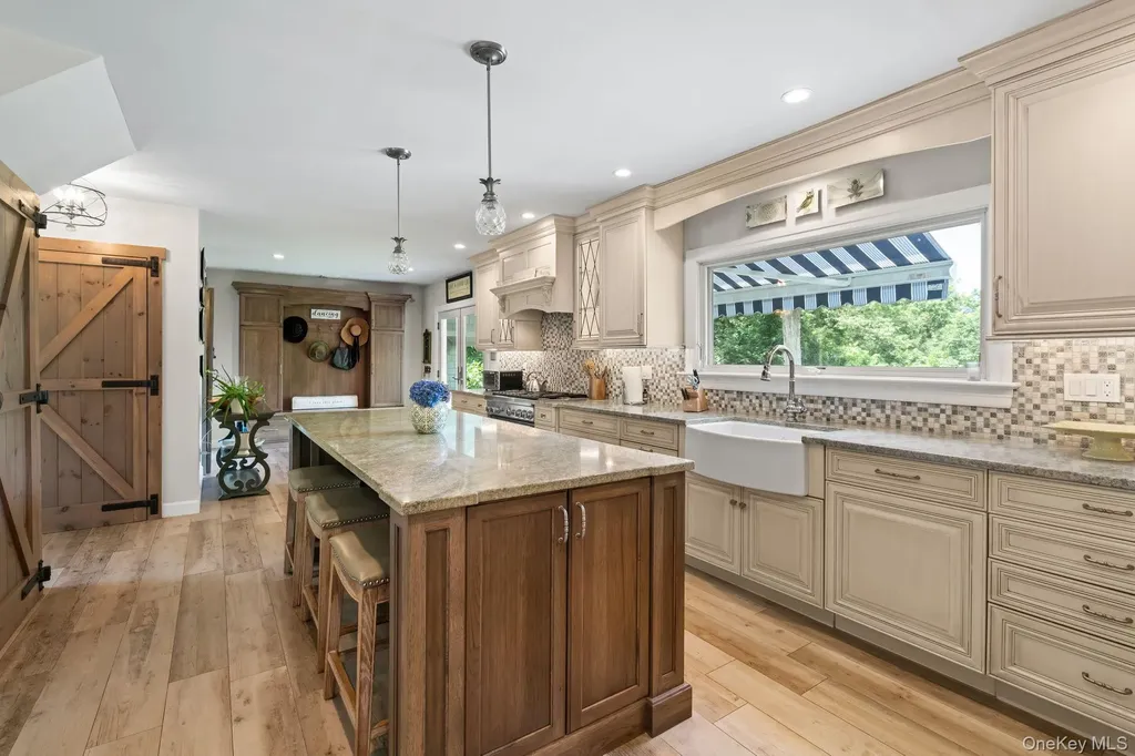 14 Thorman Lane Huntington NY 11743