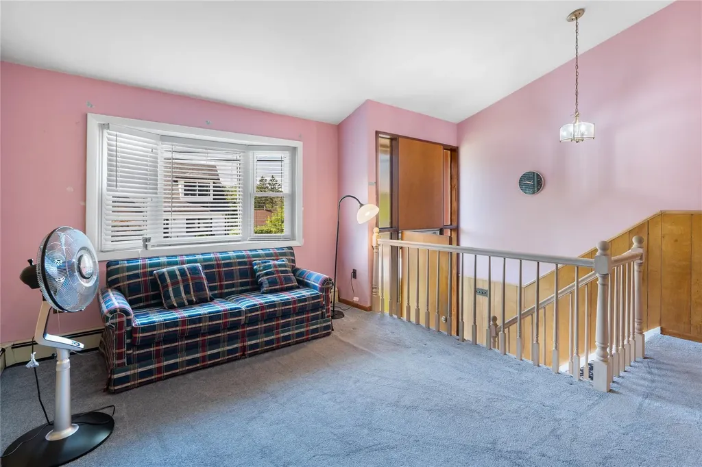 220 Bleloch Avenue Peekskill NY 10566