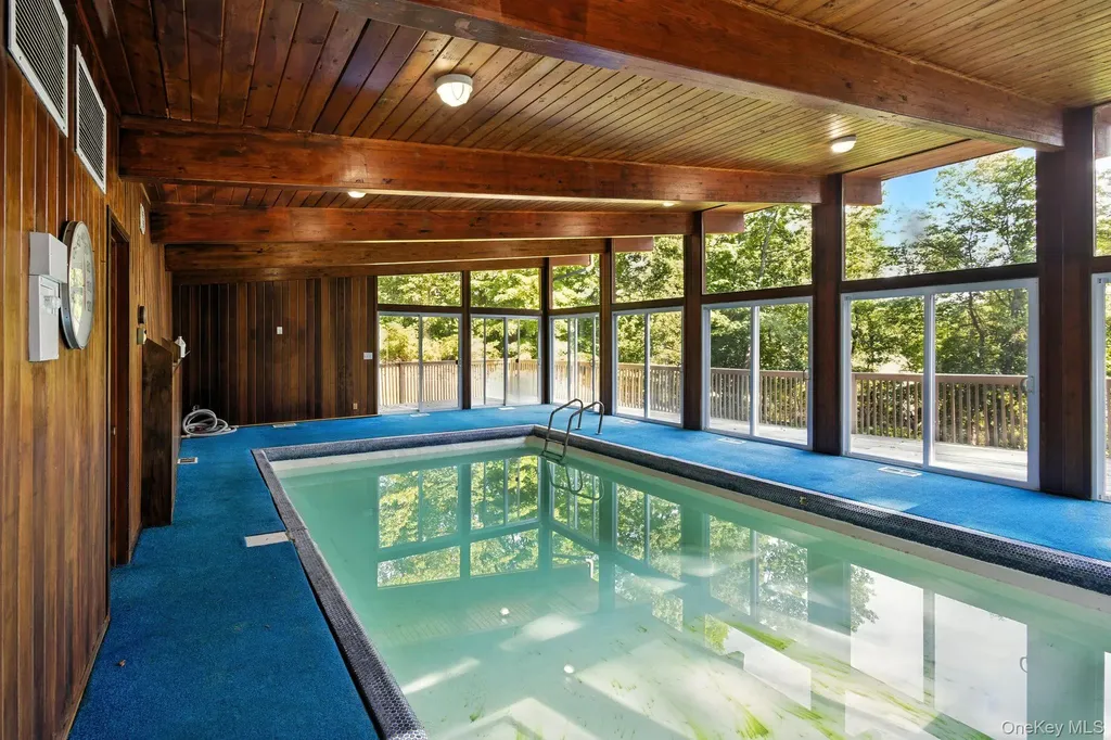 21 Hillside Court Suffern NY 10901