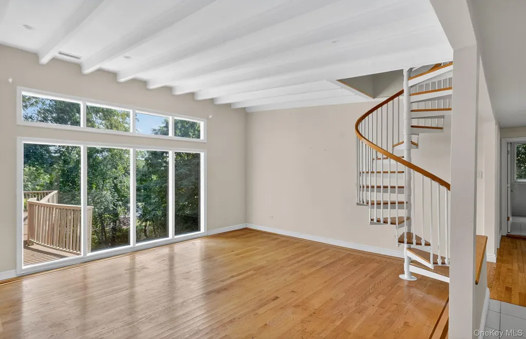 21 Hillside Court Suffern NY 10901