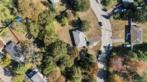 1524 Pine Acres Boulevard Bay Shore NY 11706