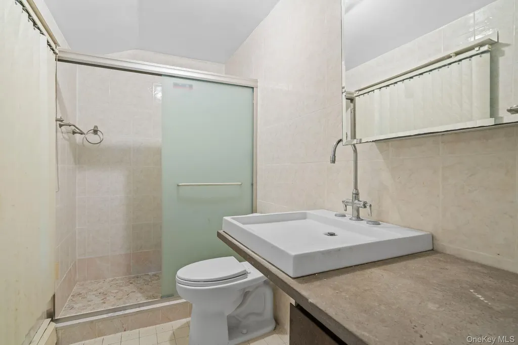 13 Whitney Circle Glen Cove NY 11542