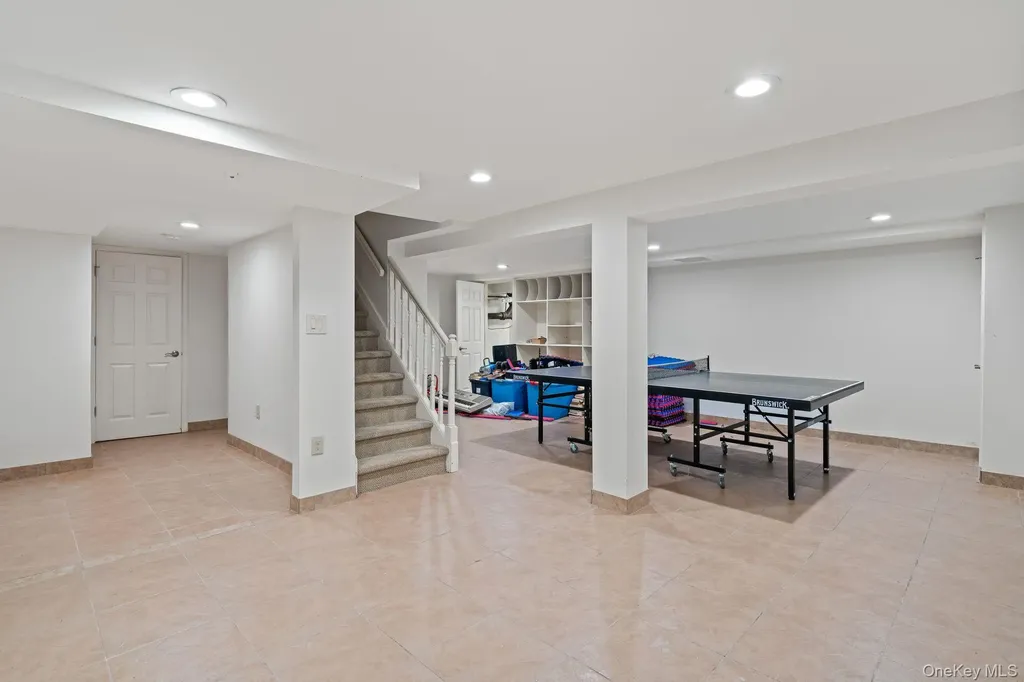 13 Whitney Circle Glen Cove NY 11542