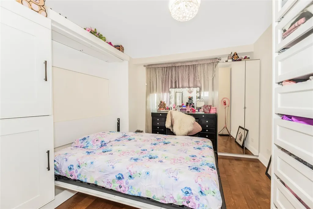 825 Morrison Avenue Bronx NY 10473