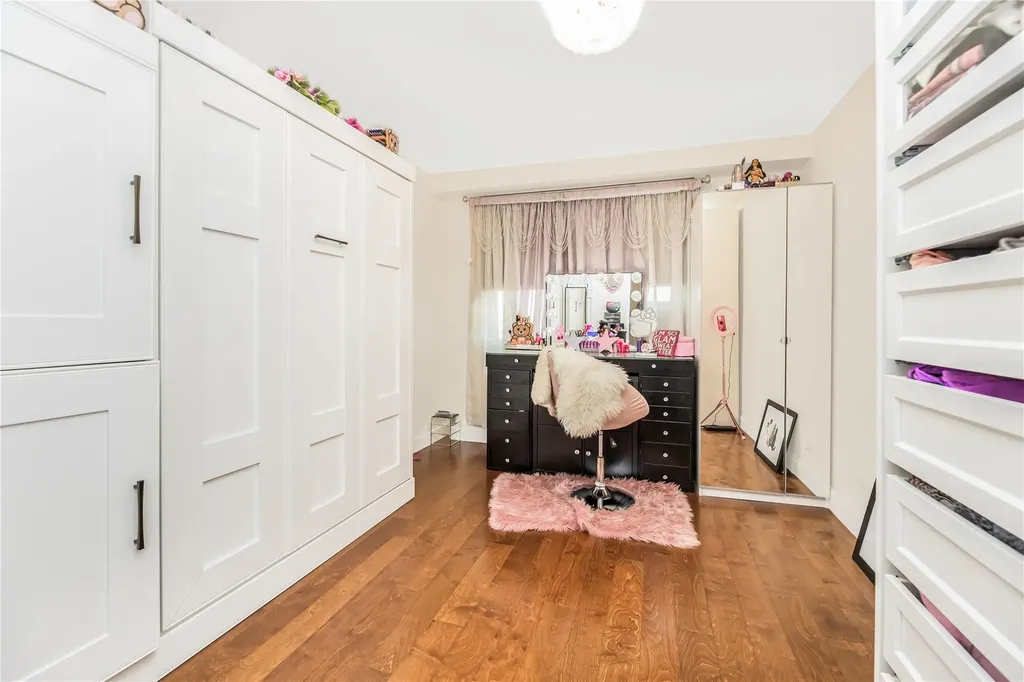 825 Morrison Avenue Bronx NY 10473