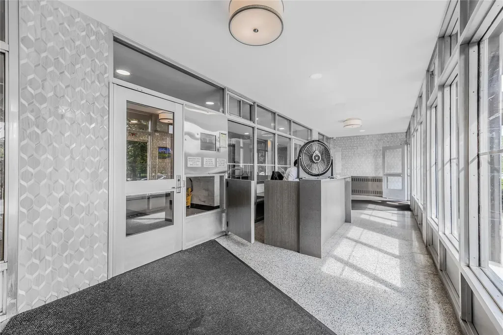 825 Morrison Avenue Bronx NY 10473