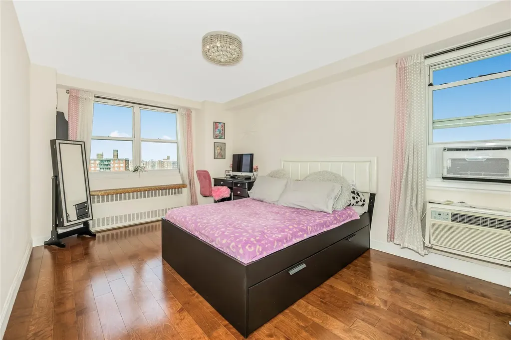 825 Morrison Avenue Bronx NY 10473