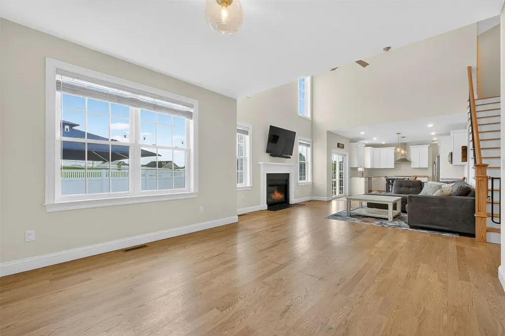 42 Kensington Lane Poughkeepsie NY 12603