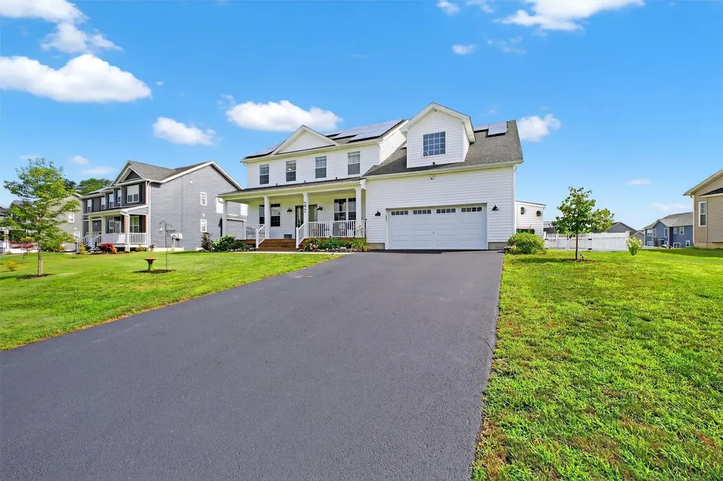 42 Kensington Lane Poughkeepsie NY 12603