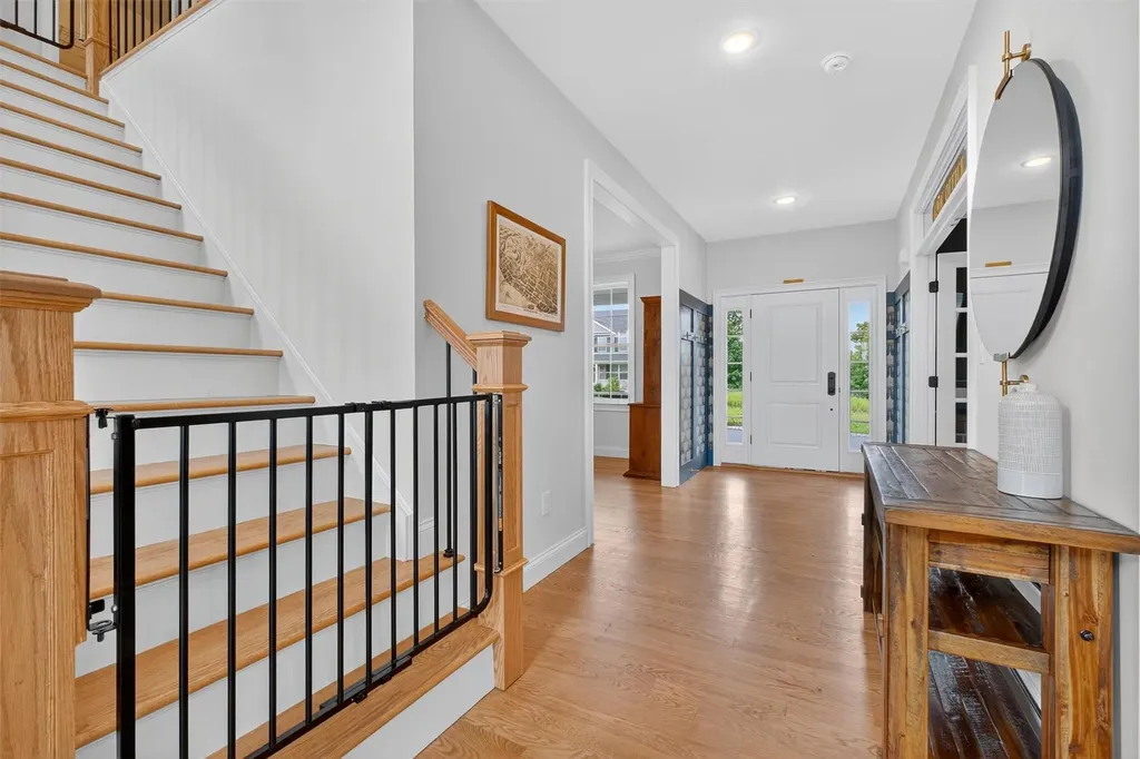 42 Kensington Lane Poughkeepsie NY 12603