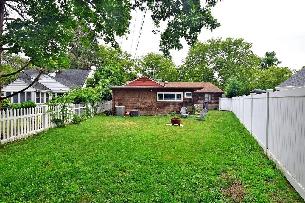 366 Peninsula Boulevard Lynbrook NY 11563