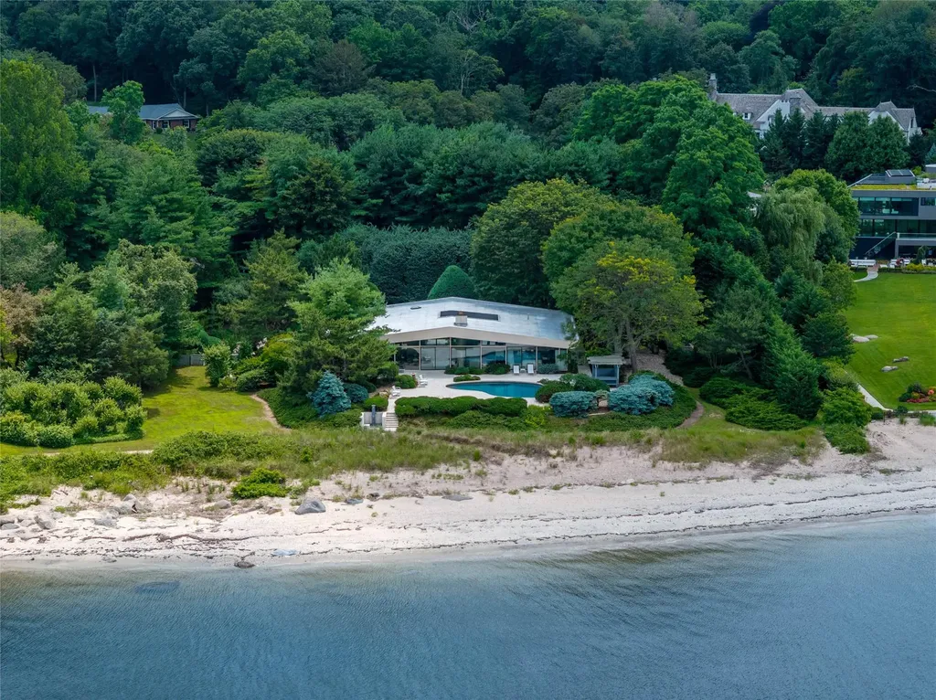 96 Old House Lane Sands Point NY 11050