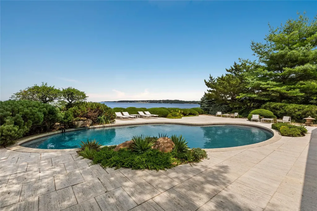 96 Old House Lane Sands Point NY 11050